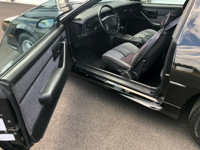 1992 Chevrolet Camaro Z28 25th Anniversary - photo 10