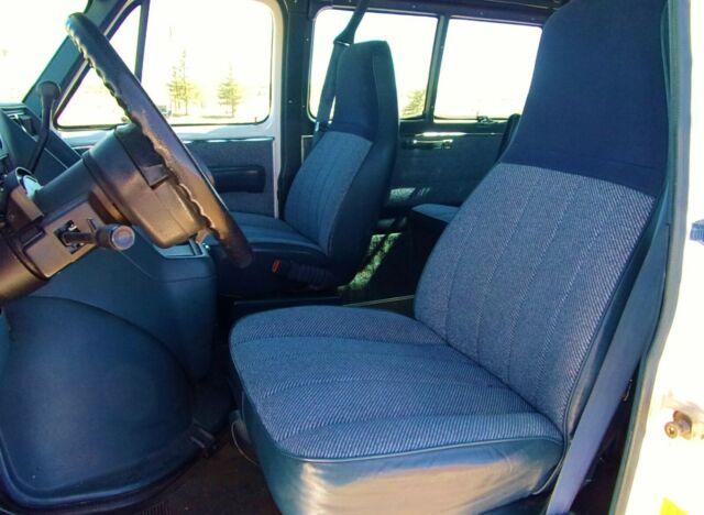 1994 Chevrolet G20 Van G20 - photo 11