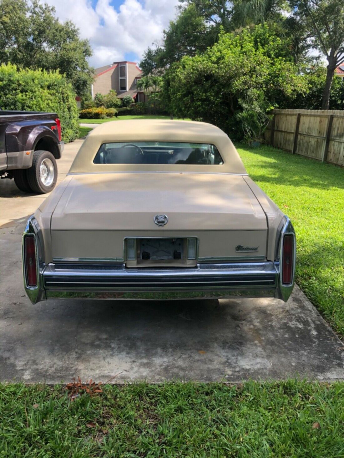 1985 Cadillac Fleetwood - photo 3