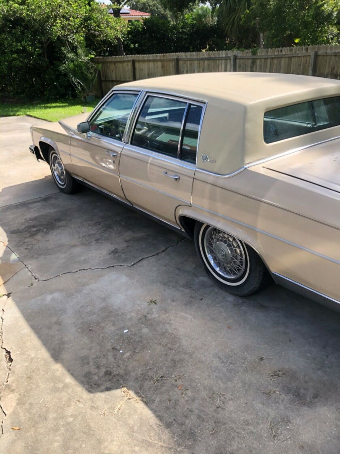 1985 Cadillac Fleetwood - photo 4