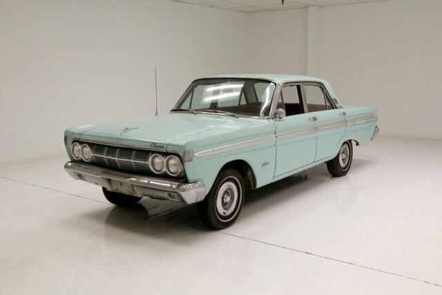 Survivor Caliente Sedan 200ci 6-Cylinder 1964 Mercury Comet Sedan