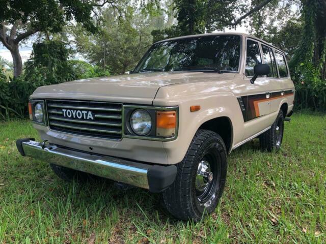Survivor FJ60 with only 124,000 miles 1982 Toyota Land Cruiser FJ60