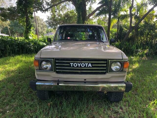1982 Toyota Land Cruiser FJ60 - photo 3