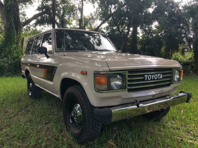 1982 Toyota Land Cruiser FJ60 - photo 5