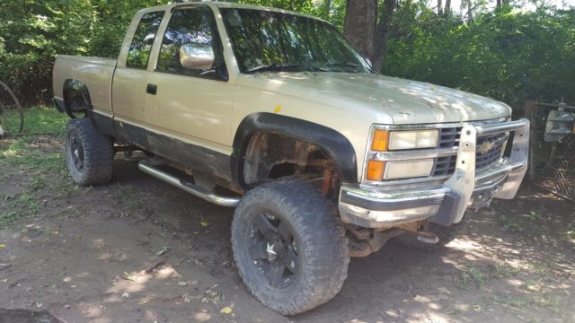 suspension lift 4x4 body lift MT Baja w/ sidebiters on rockstar xd 5 spd GMT400 1992 Chevrolet Silverado 1500