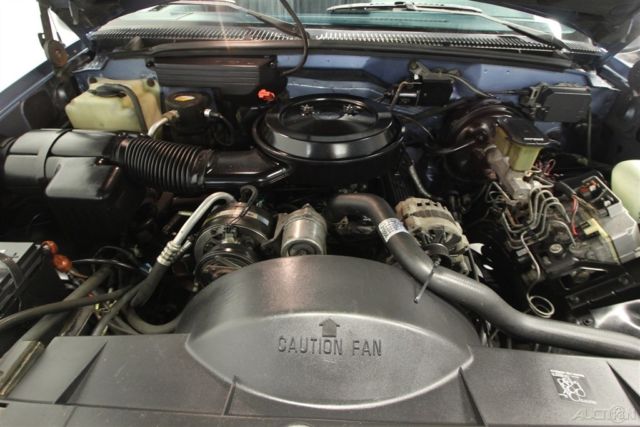 1994 Chevrolet Suburban Cheyenne - photo 3