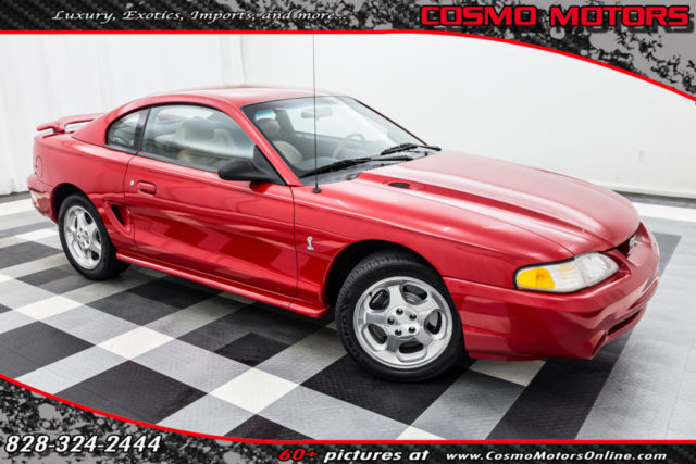 SVT Cobra COBRA!! SHOWROOM CONDITION!! 5.0 V8 - 5 SPEED MANUAL - MACH AUDIO - MI 1994 Ford Mustang SVT Cobra