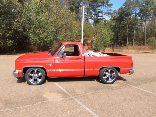 1985 Chevrolet C-10 Custom Deluxe - photo 11