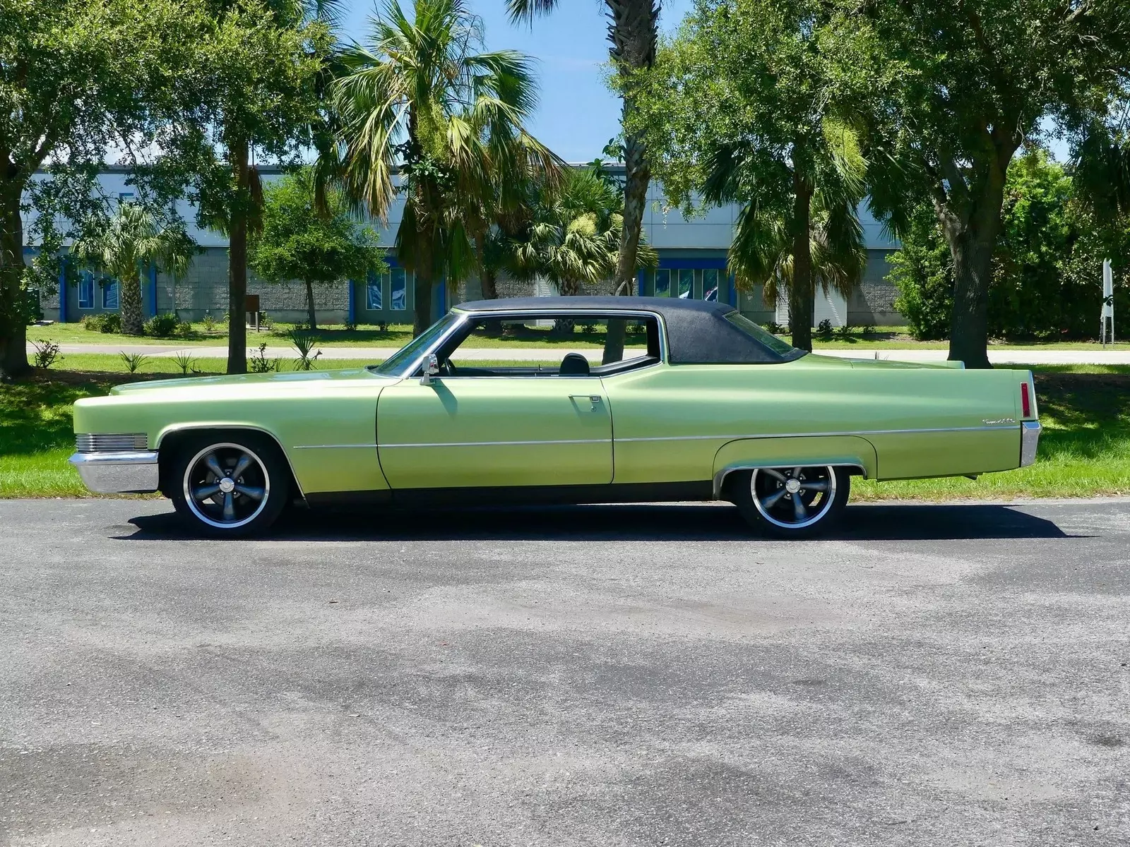 1970 Cadillac Coupe DeVille - photo 10