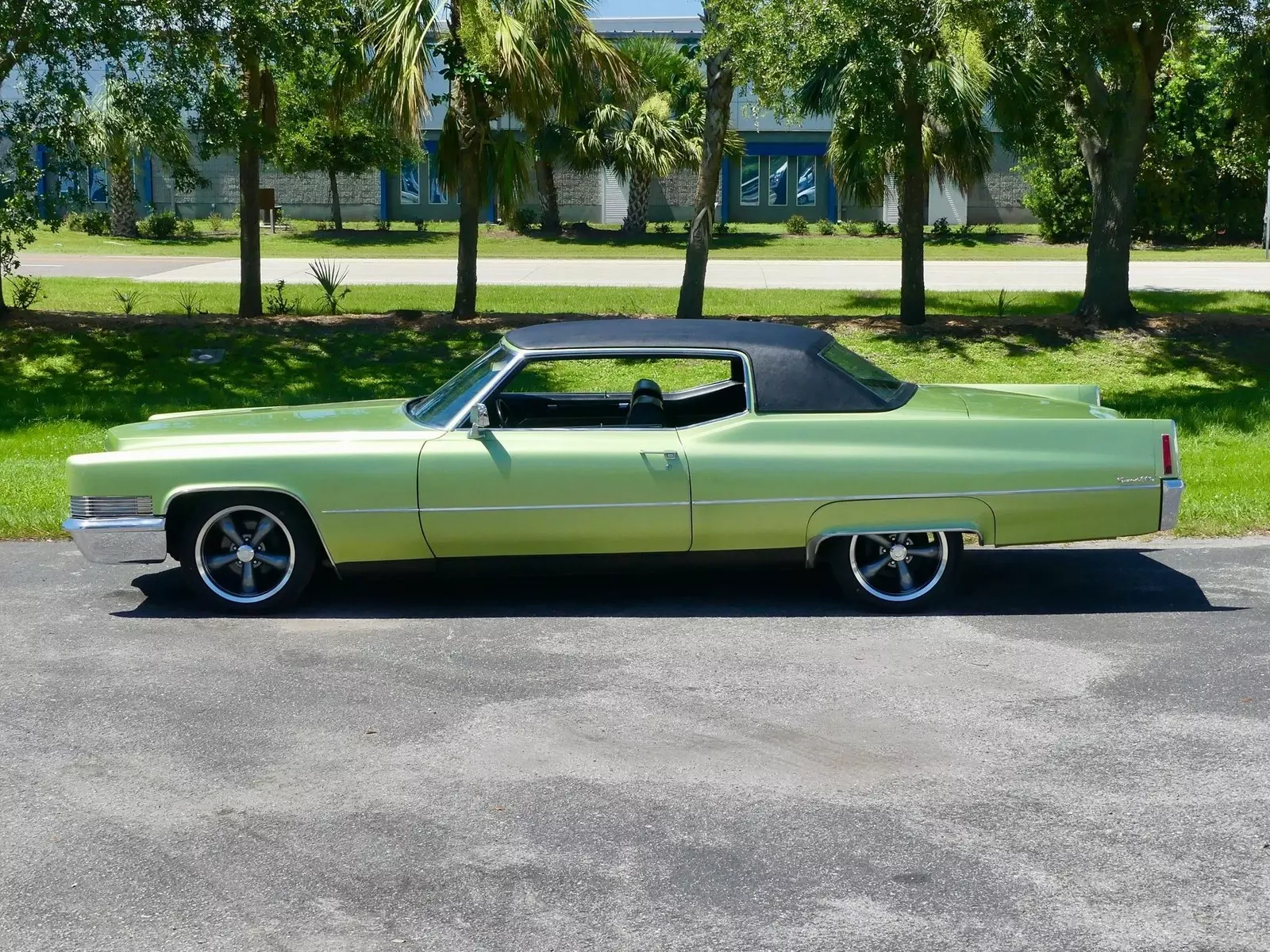 1970 Cadillac Coupe DeVille - photo 11