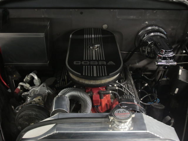 1947 Ford Coupe - photo 4