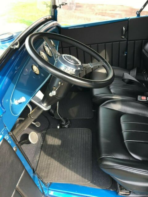1931 Ford Model A Roadster - photo 6