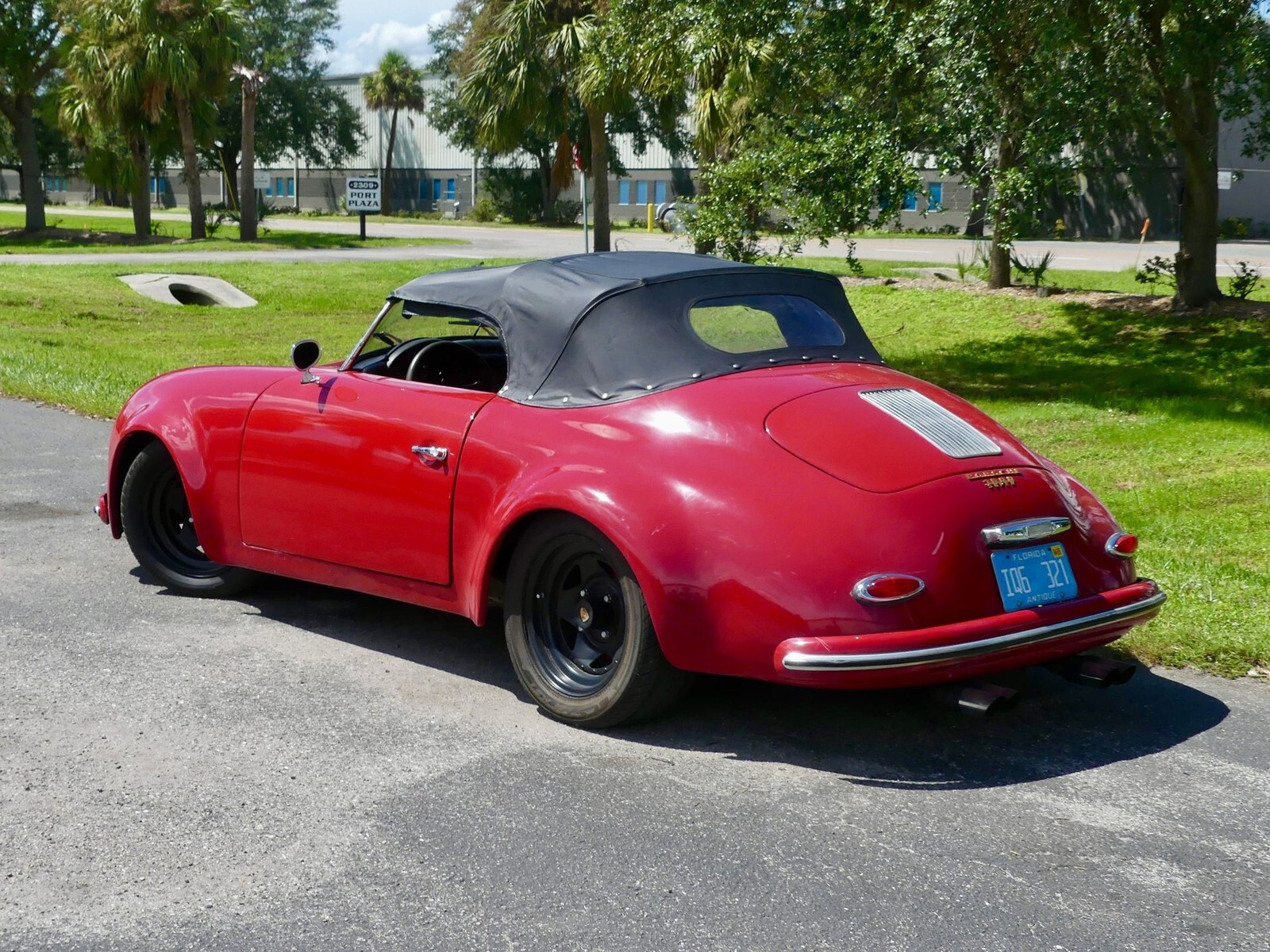 1956 Porsche 356 Speedster Replica - photo 3