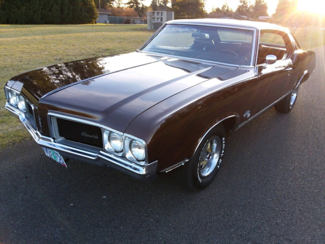 SX W-32 Numbers Matching 1 owner 32k Documented OG Miles Near Mint Time Capsule. 1970 Oldsmobile Cutlass SX W-32