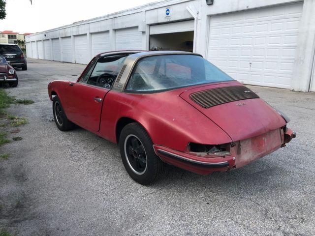 T / 2.4 1973 Porsche 911 Targa