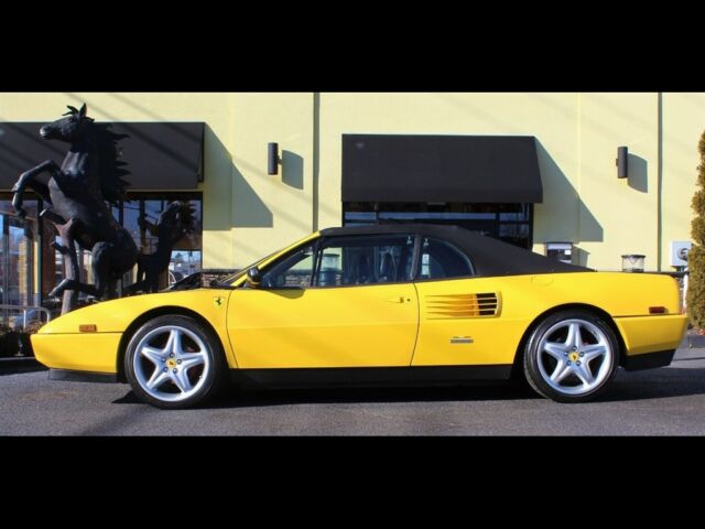 1993 Ferrari Mondial T - photo 2
