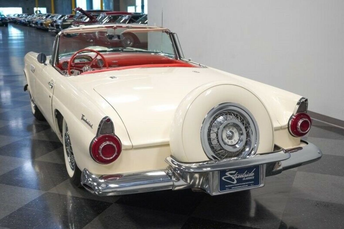 1956 Ford Thunderbird Convertible - photo 11