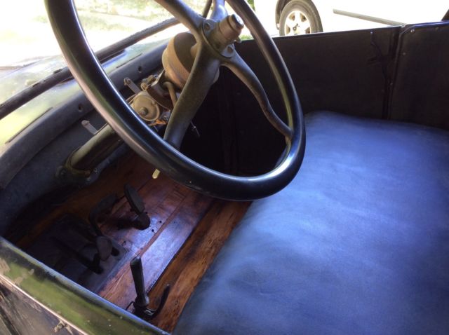 1925 Ford Model T - photo 2