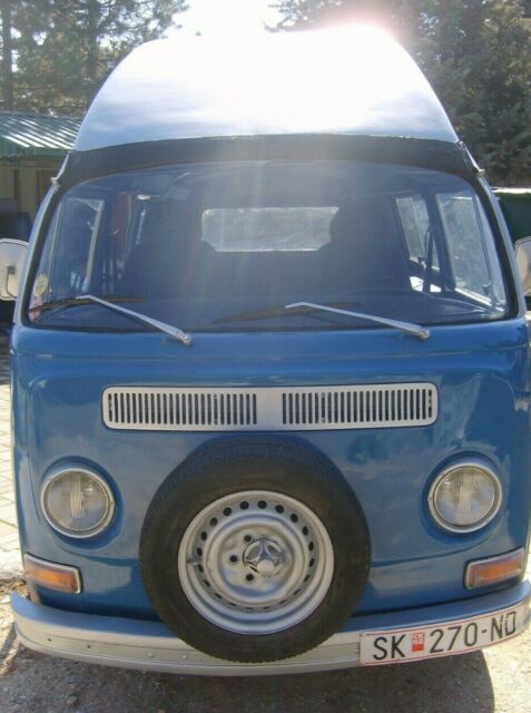 T2 1971 Volkswagen Bus Vanagon Camper Blue Transporter Camper VW 1971 Volkswagen Bus/Vanagon