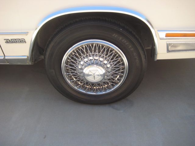 1986 Chrysler New Yorker Base Sedan 4-Door - photo 4