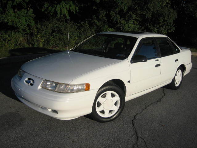 1993 Ford Taurus SHO