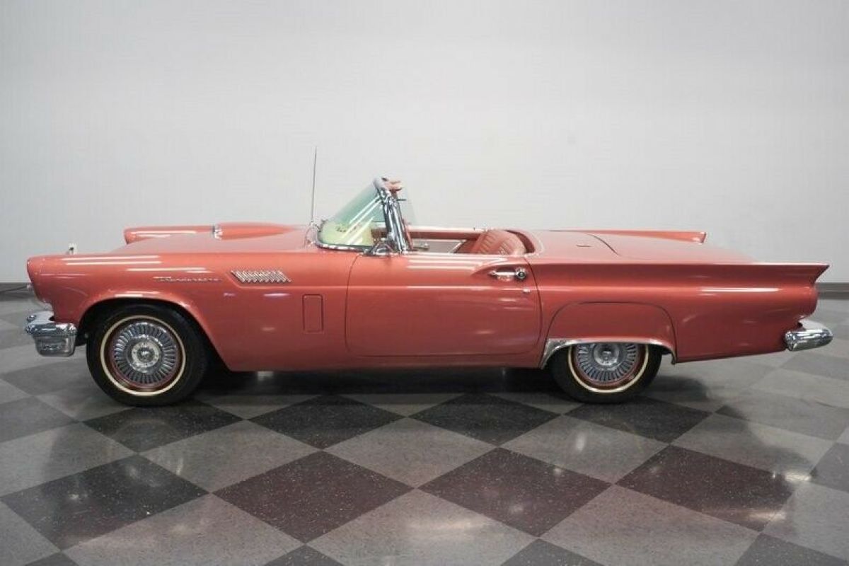 1957 Ford Thunderbird Convertible - photo 8
