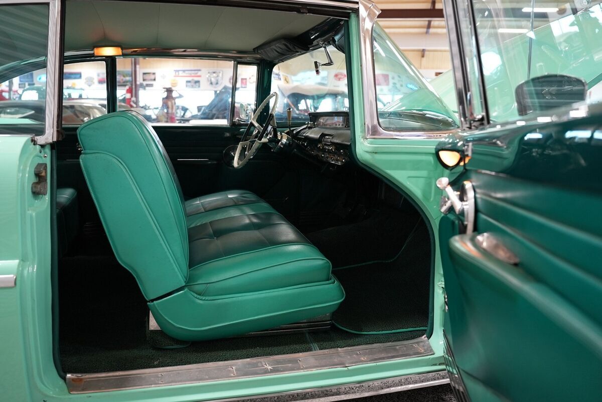 1957 Lincoln Premiere - photo 12