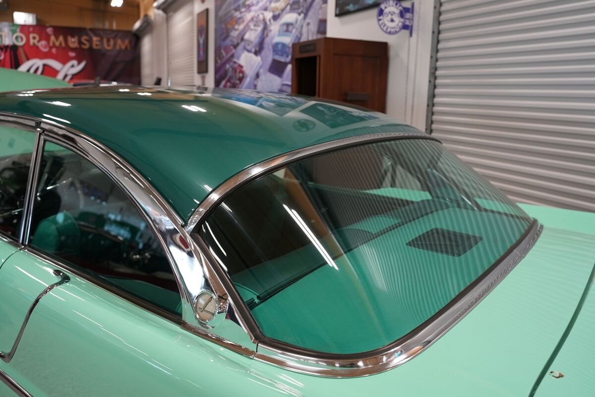 1957 Lincoln Premiere - photo 9