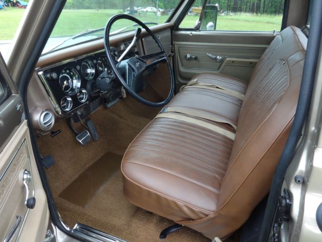1972 Chevrolet C-10 Custom 10 Deluxe Pickup - photo 8