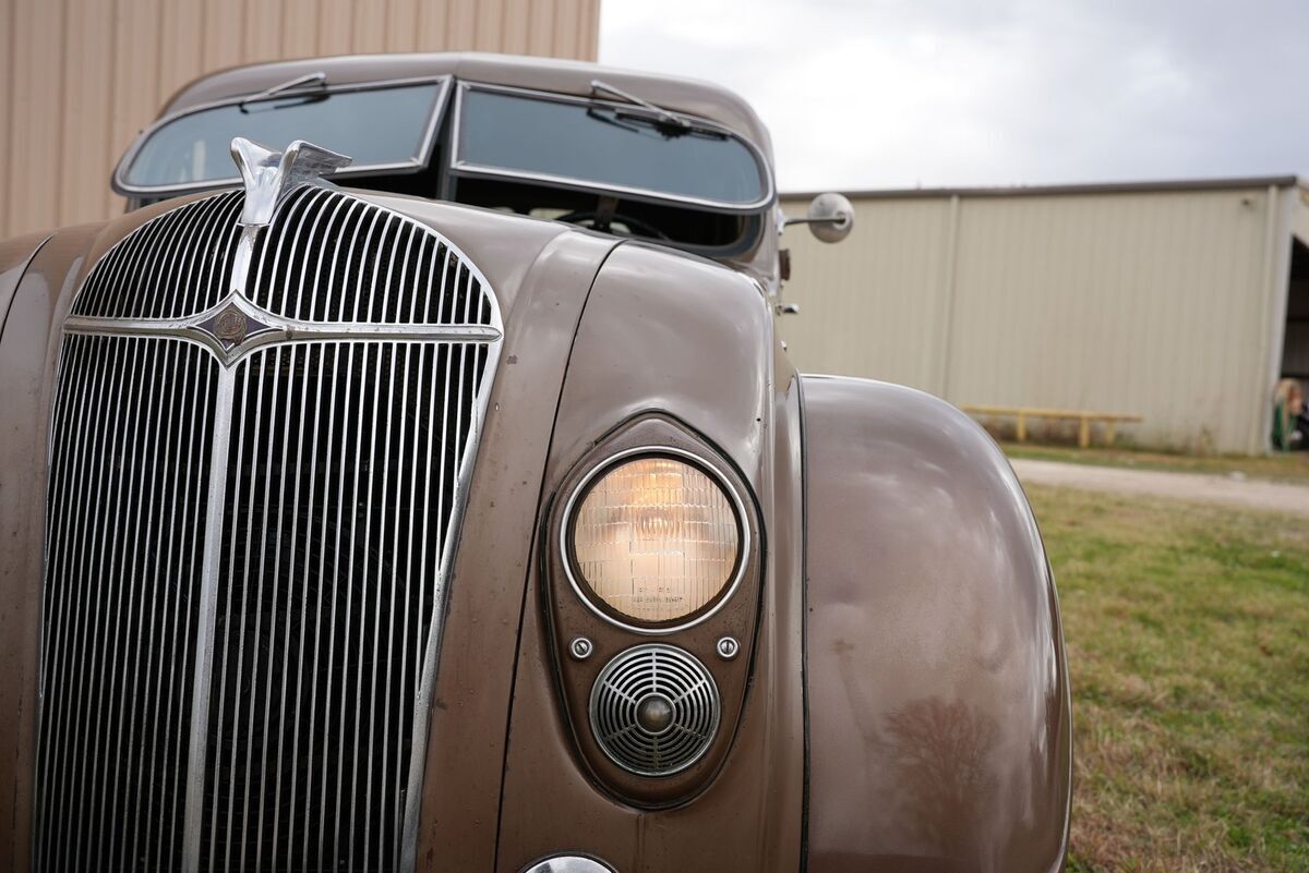 1936 Chrysler Airflow Imperial Sedan - photo 11