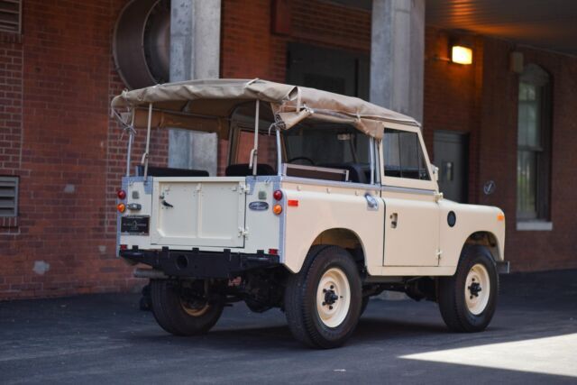 1971 Land Rover Series IIA - photo 10
