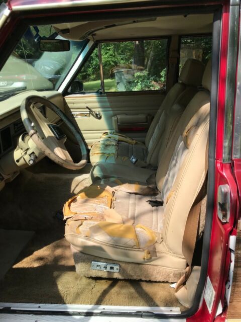 1991 Jeep Wagoneer THE Breaking Bad Skyler White’s Prop Vehicle - photo 3