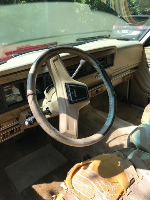 1991 Jeep Wagoneer THE Breaking Bad Skyler White’s Prop Vehicle - photo 4