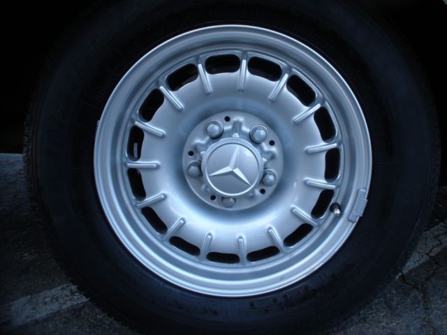 1982 Mercedes-Benz 300-Series Base Wagon 4-Door - photo 6