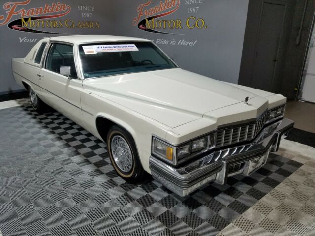 The exterior and interior are in immaculate condition! Documentation included! 1977 Cadillac DeVille