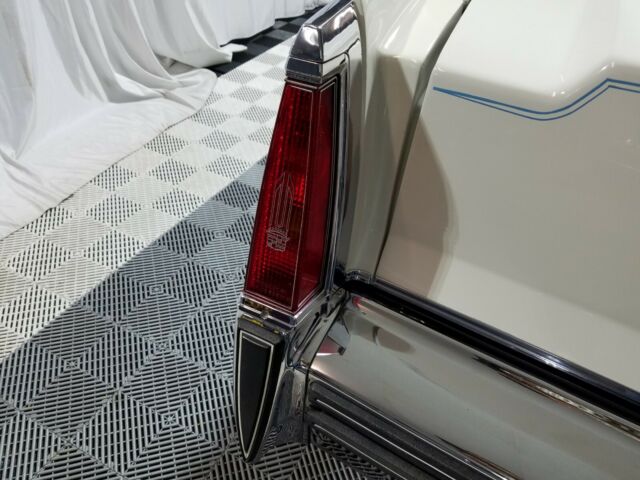 1977 Cadillac DeVille - photo 12