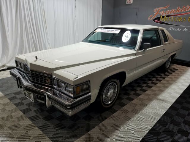 1977 Cadillac DeVille - photo 2
