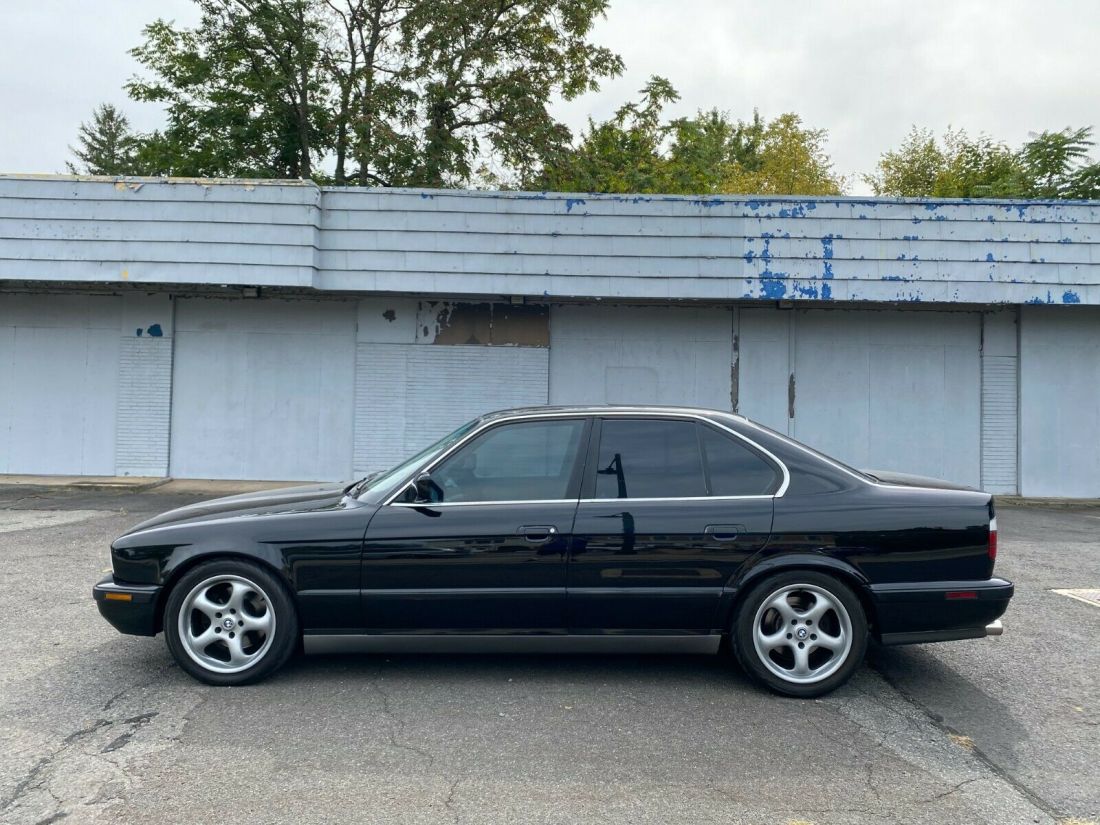 The legendary 1991 BMW M5 in great condition black on black manual 1991 BMW M5