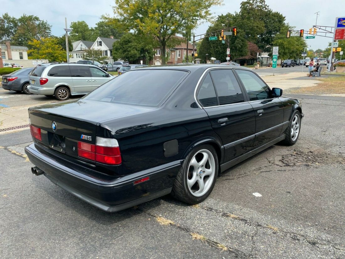 1991 BMW M5 - photo 6