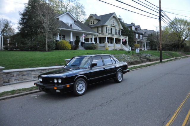 The O.G. -- Original e28 M5 1988 BMW M5