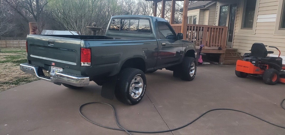 The paint has little damage from the sun, as you can see in the photos. If it we 1992 Toyota Tacoma