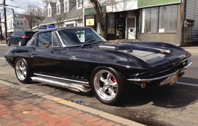 1965 Chevrolet Corvette - photo 2