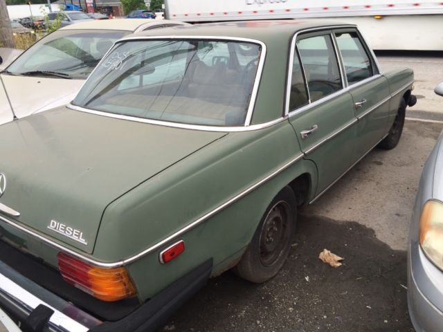1976 Mercedes-Benz 300-Series - photo 9