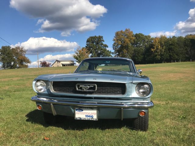 1966 Ford Mustang - photo 4