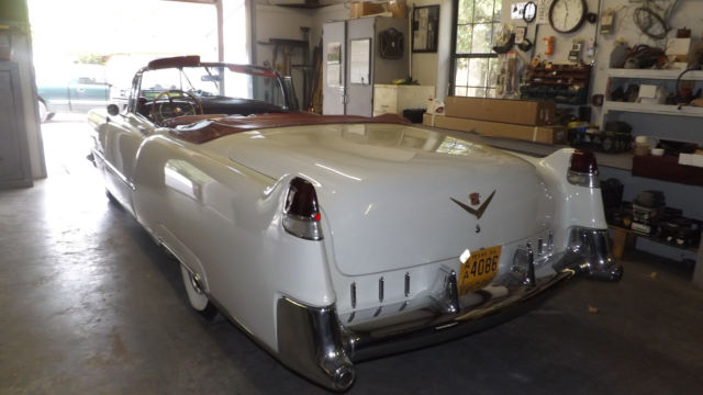 1955 Cadillac Convertible Coupe - photo 2