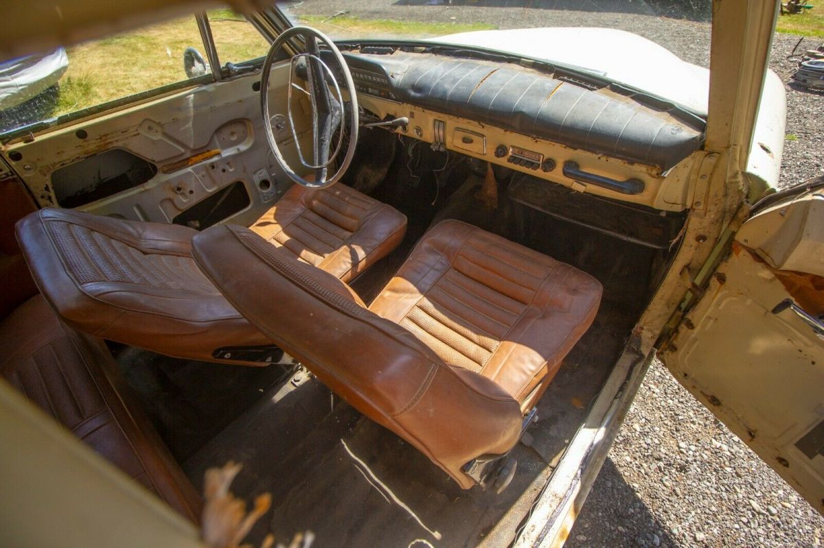 1965 Volvo 122 2 Door Amazon - Great for Parts - photo 10