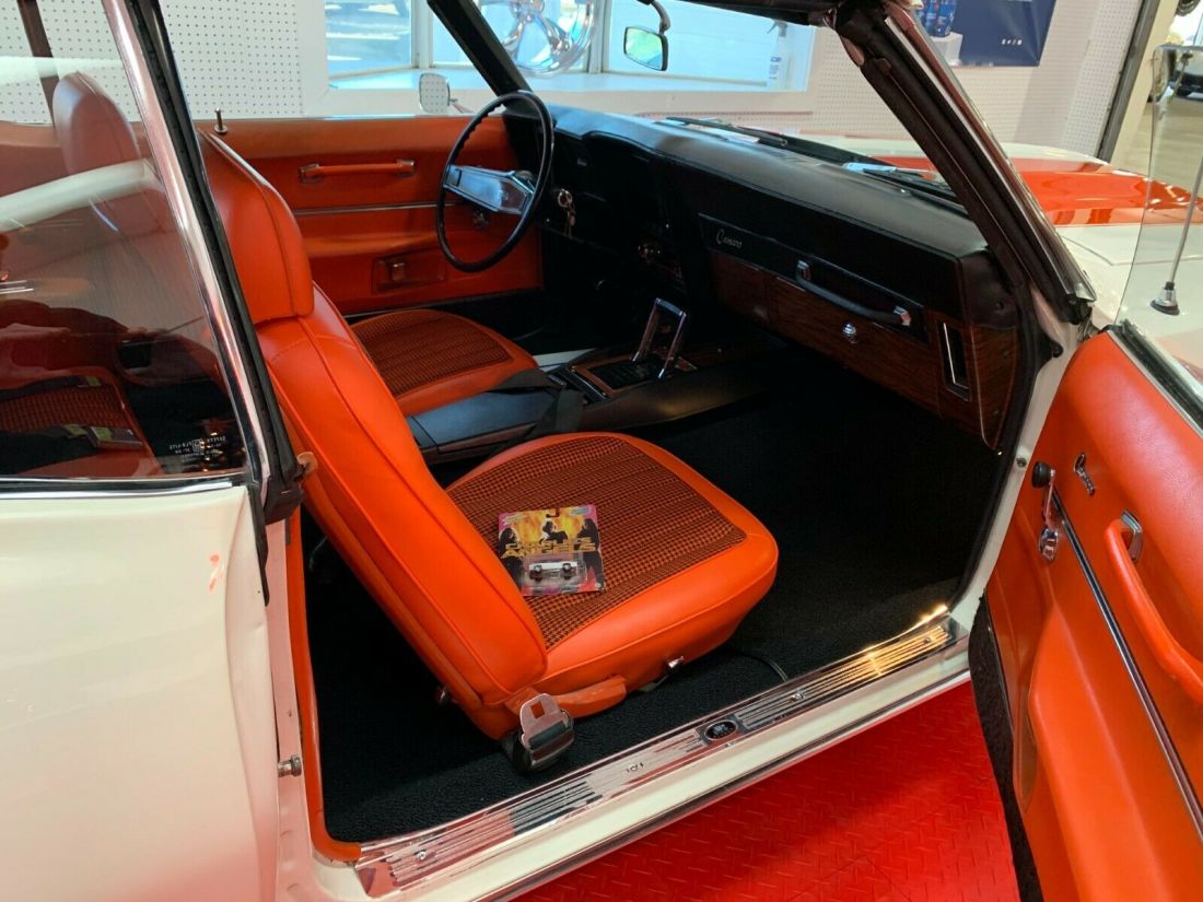 1969 Chevrolet Camaro Z11 Pace Car - photo 11