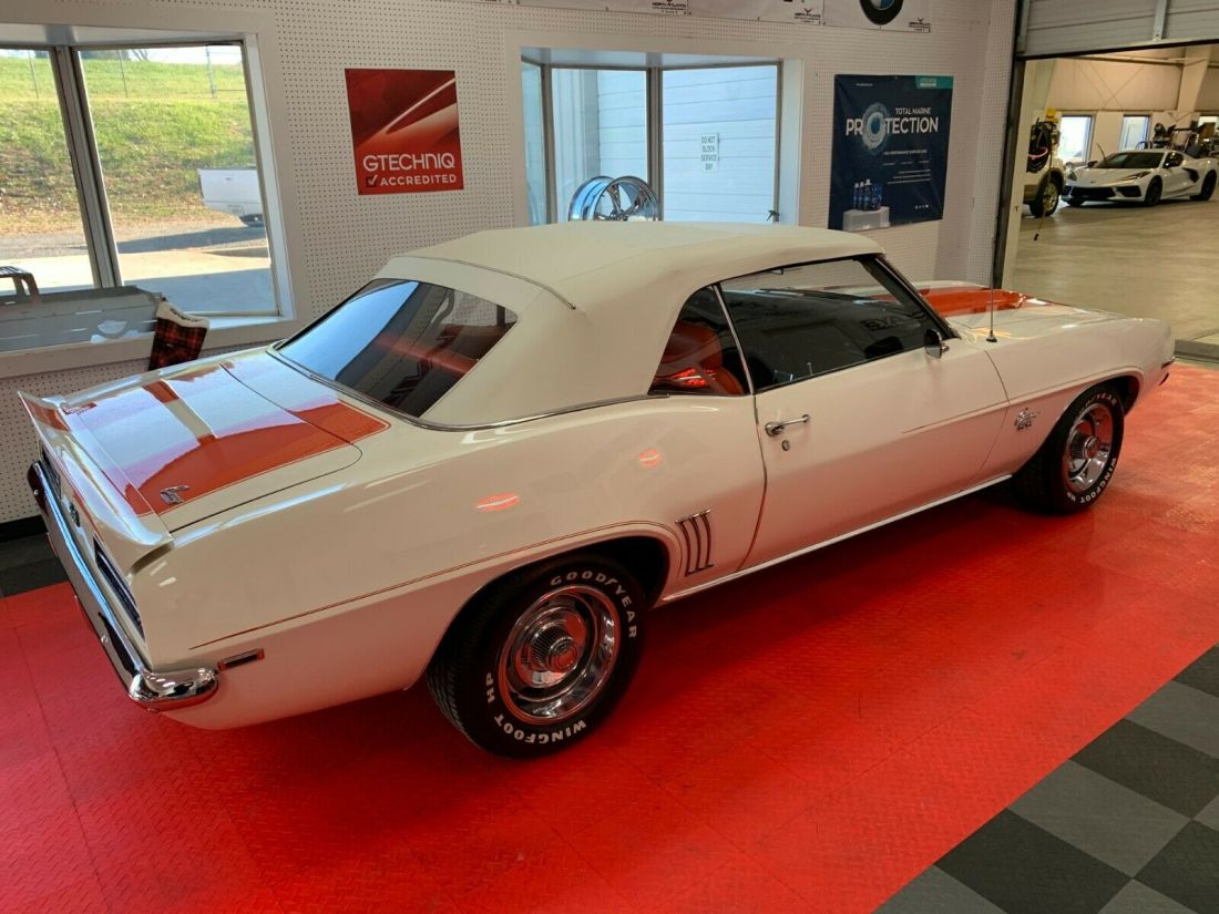 1969 Chevrolet Camaro Z11 Pace Car - photo 12