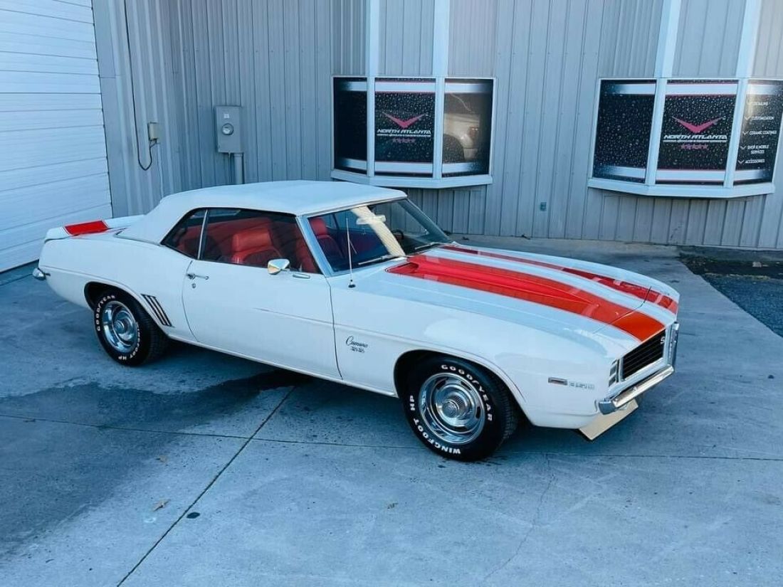 1969 Chevrolet Camaro Z11 Pace Car - photo 2