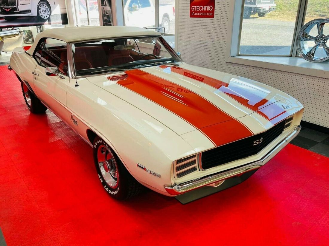 1969 Chevrolet Camaro Z11 Pace Car - photo 6